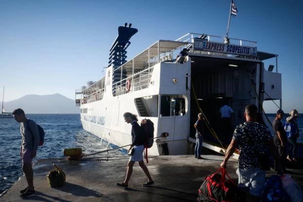 Ζαλίζεστε στα ταξίδια; Συμβουλές επιβίωσης
